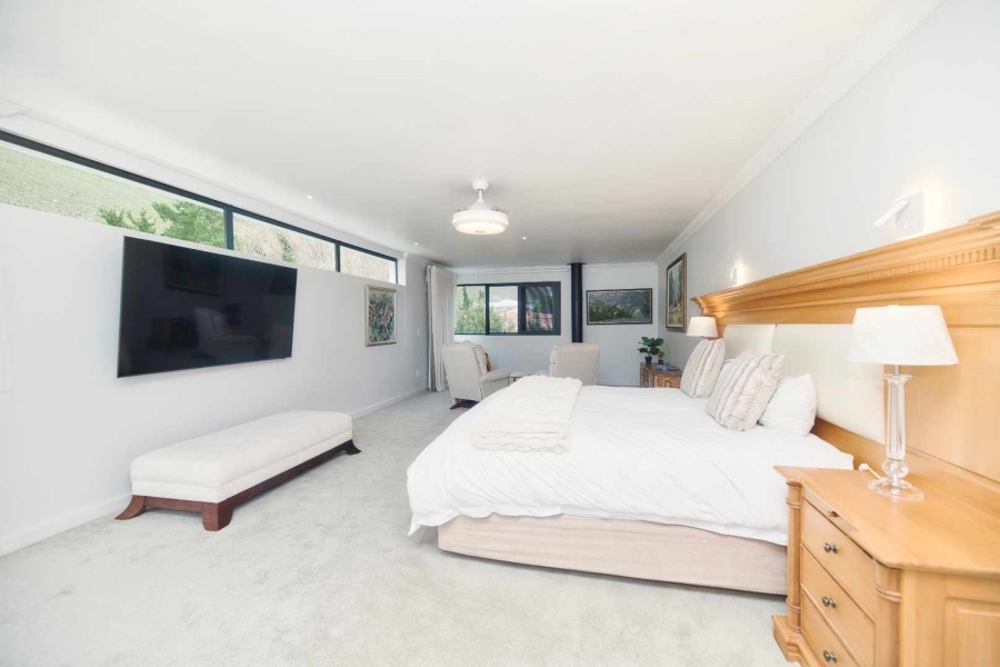 6 Bedroom Property for Sale in Hermanus Heights Western Cape